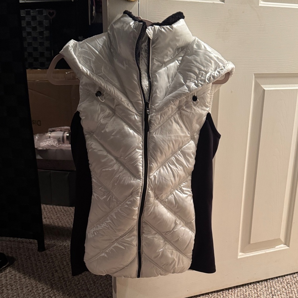 DKNY White and Black Puffer Vest